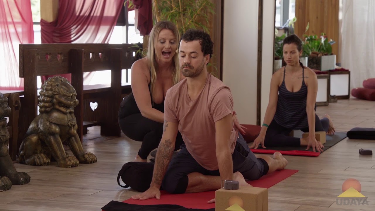 Gigi Snyder, How To Be a Hipster I UDAYA.com vegan recipes easy