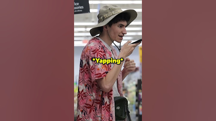 Fake Tourist Pranks Strangers
