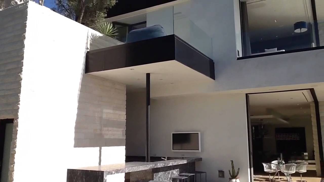 Emmanuel Xuereb Hollywood Hills Oriole Way 1 of 2