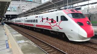 2022.06.09 273次普悠瑪桃園通過(隔壁1207次900區間車待避編組915)