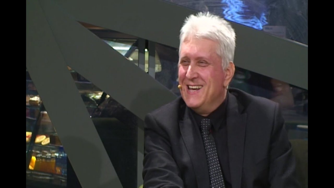 Filia Biblioteki Głównej US i jej nowy nabytek, prof  dr hab  Radosław Gaziński, Galaktyka Pomerania