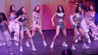 Itzy - Escalator - Sydney Born To Be World Tour 20240324 Resimi