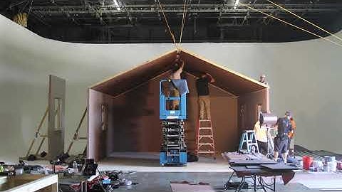 Rick And Morty - Live Action Set Build - Time Lapse