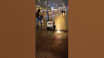 AI driven food delivery robots In Moscow l  #russia #moscow #europe #ai  #technology