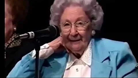 The Hilarious Marjorie Hinckley - 1999 Women's Con...