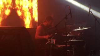 Bajos instintos (live) - Dominic