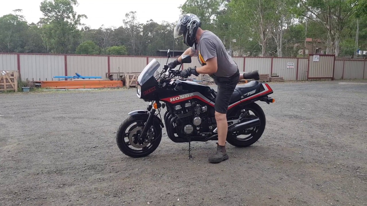  Honda CBX 750 F in Dias Melhores Virão, 1990