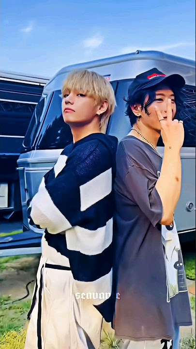 taehyung; slow dancing (feat. hyoshin)
