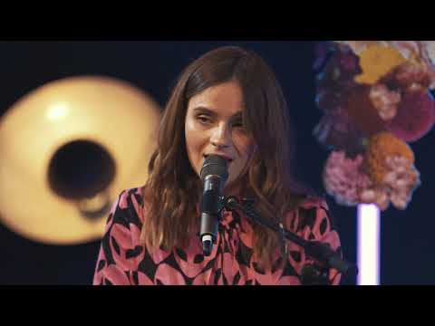 Gabrielle Aplin - Q&A