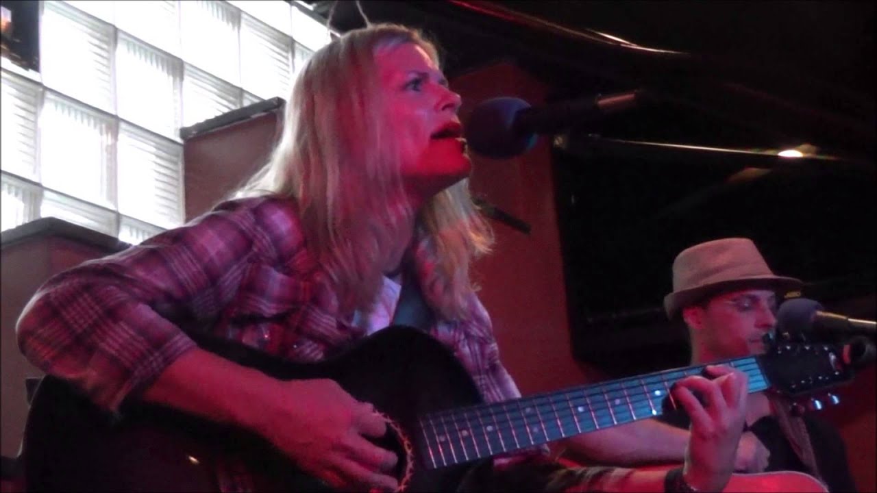 Katrina Brown ~ Songwriterstage @ Timothy's