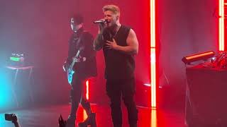 Download Lagu From Ashes to New - Scars That I’m Hiding - Live at Town Ballroom in Buffalo, NY on 10/31/25 MP3