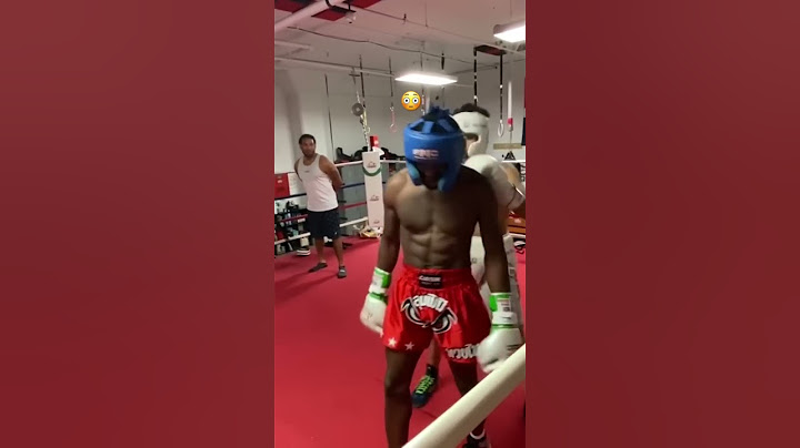 Grown Bully Gets Taught A Lesson By A 16 Year Old | Hard  Amateur Fight | AMC BOXING GYM (PART 1)