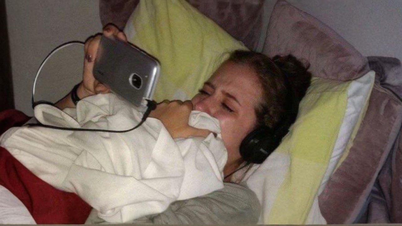 80s Darkwave Dream | Melancholic Synthpop for Empty Neon Nights