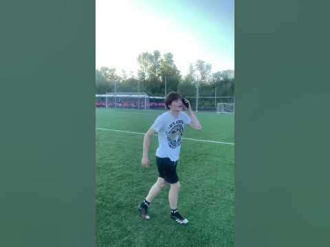 Лютый футболист #футбол #мальчики #антикоалиция #csgo - YouTube