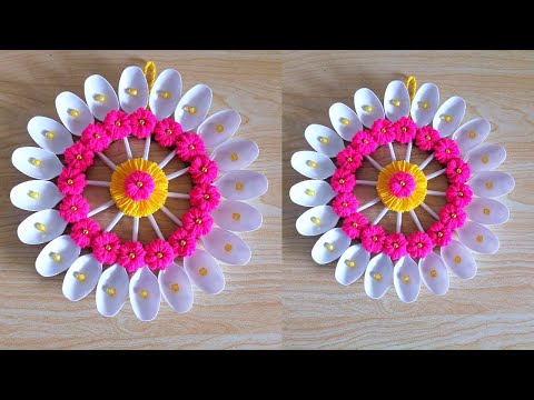 13 AMAZING WAYS TO CREATE CRAFTS WITH PLASTIC HANGERS – Only