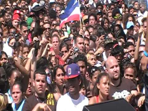 Charlie hustle Live @ calle ocho