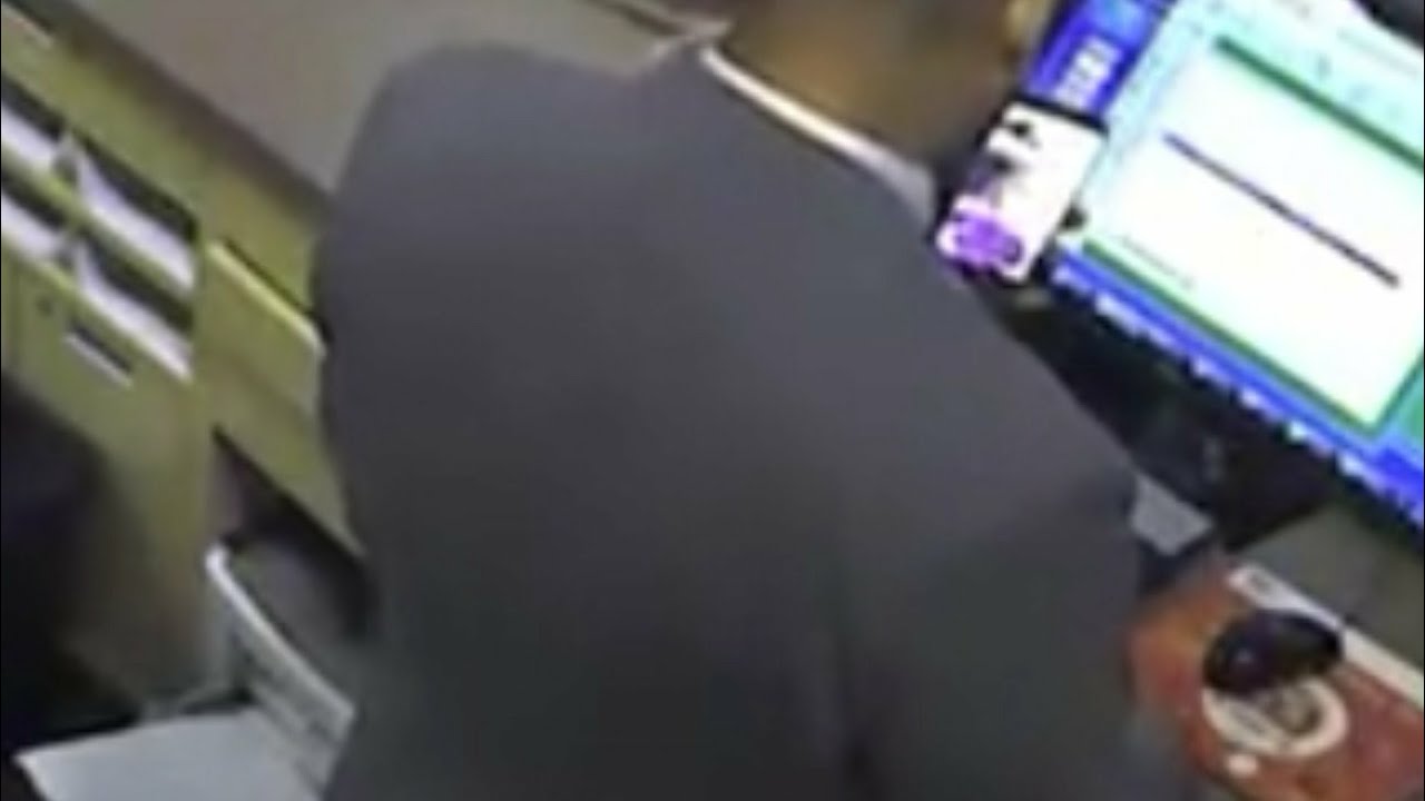 KENNEKA JENKINS IS SECURITY WATCHING KENNEKA ON HIS PHONE? YouTube
