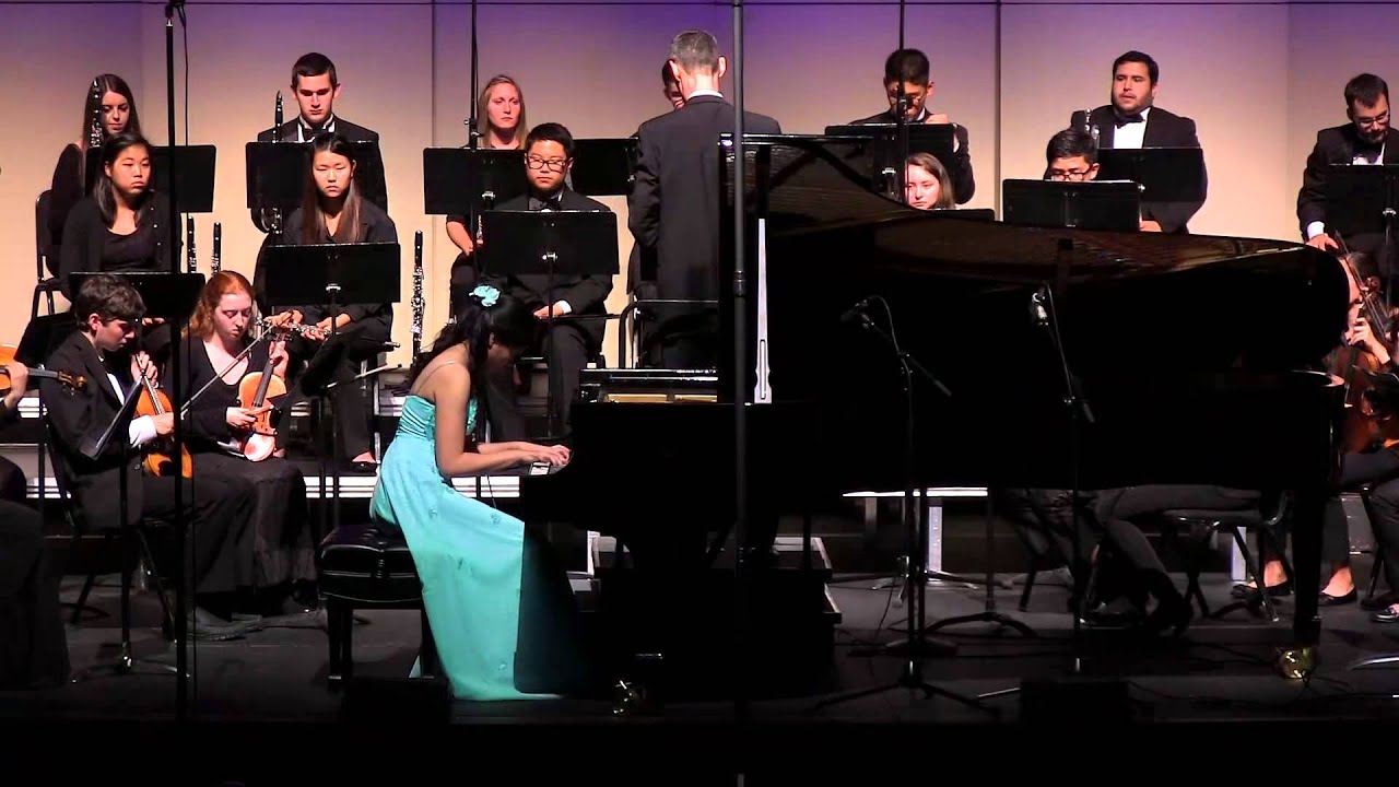 Hillary Lin Santoso performing Rachmaninoff Piano Concerto No. 2 - YouTube