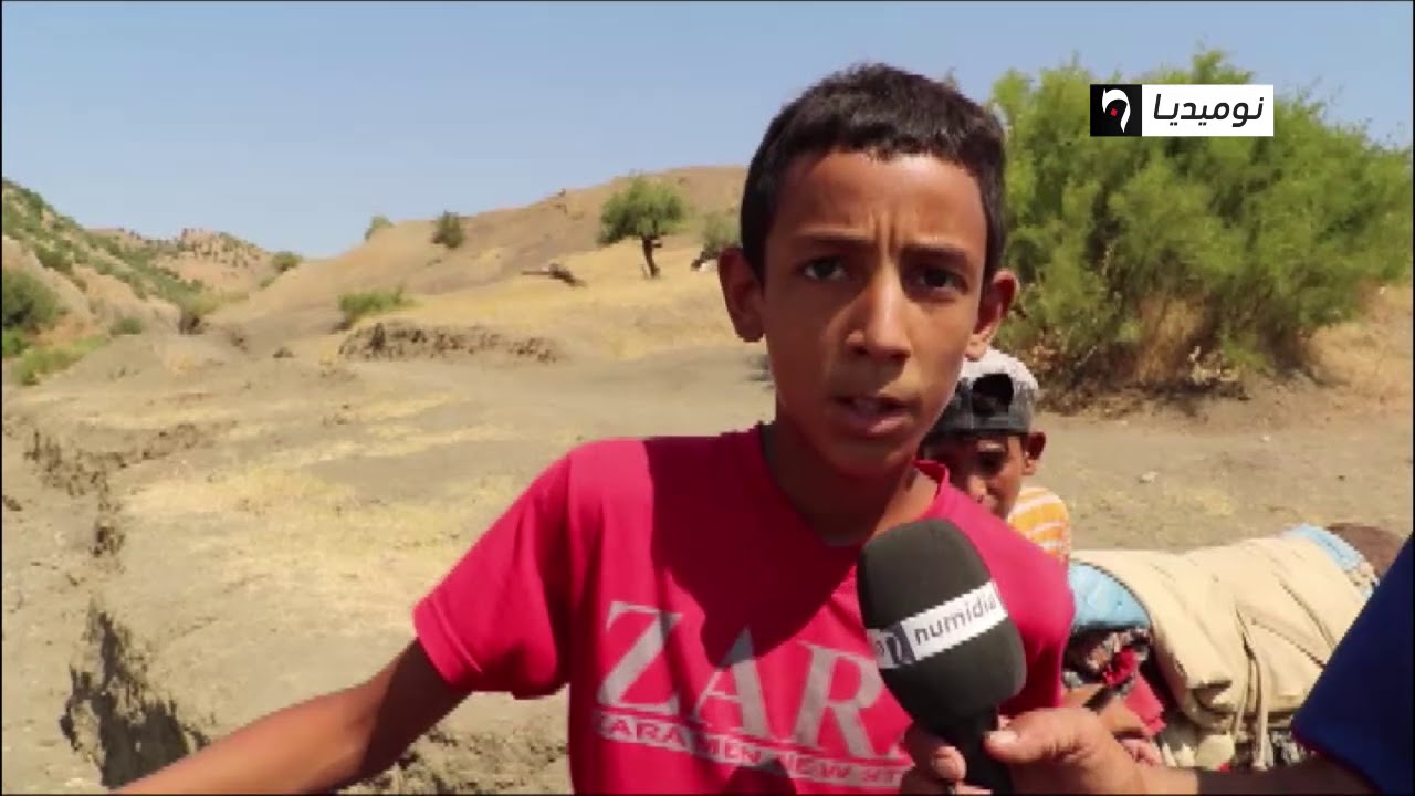 غليزان: بيع الماء الشروب مهنة الأطفال خلال الصيف