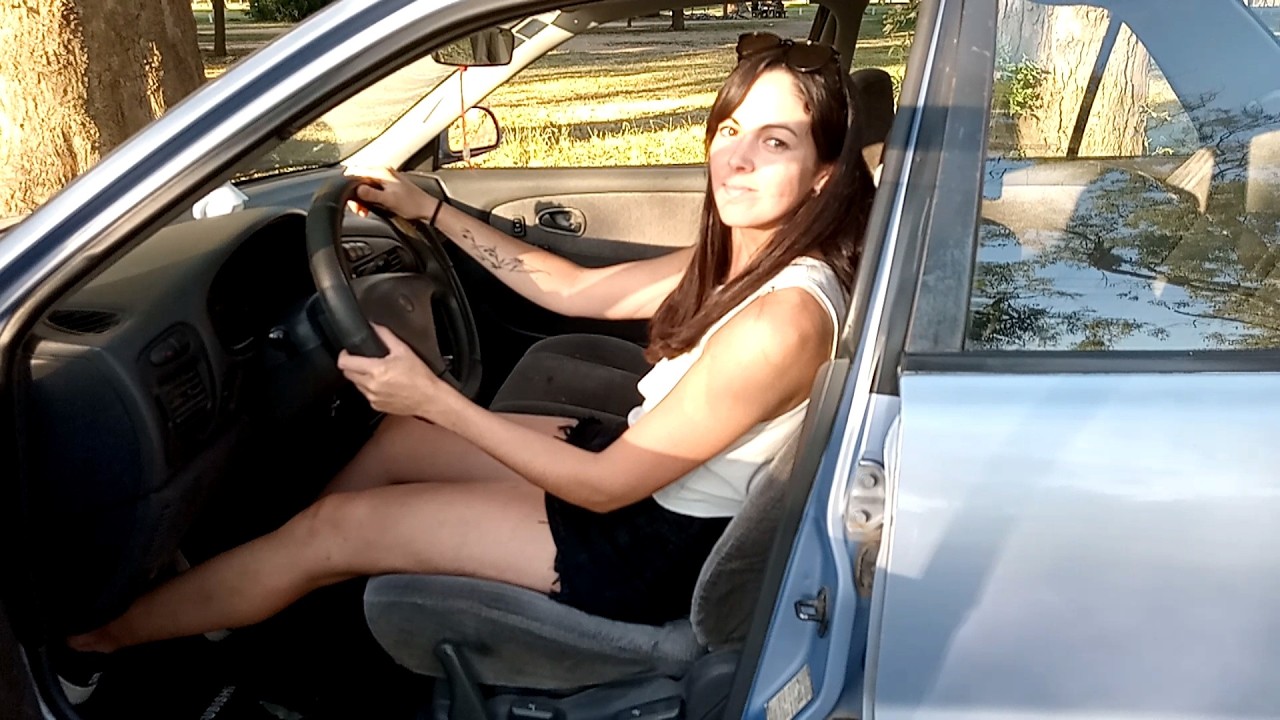 TE PAREZCO FEA.,ALEJATE UN POQUITO