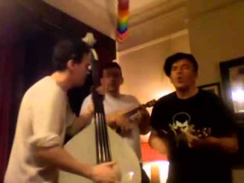 THE GUS & FIN TRIO - DESTINATION VENUS - Gus & Fin and Mark do a quick blast of DESTINATION VENUS by The Rezillos