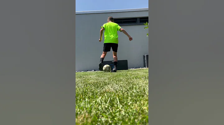Wall Passing Skills ⚽️🧱