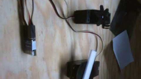 Turnigy servo regulator