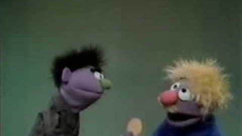 Classic Sesame Street - Harvey Kneeslapper "Would you like one?"