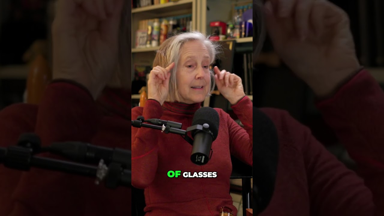 Хирург, изобретший нос-очки! #neildegrassetyson #shorts