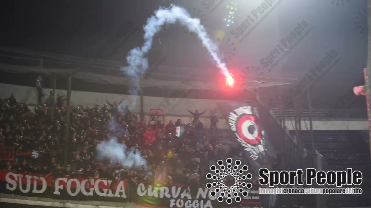 Pirotecnica e tifo, Foggiani ad Avellino, Playoff Serie C 2021-22
