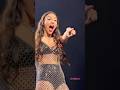 Olivia Rodrigo Stopped Her Concert for a Fan’s Birthday 🎂💜#oliviarodrigo #shorts