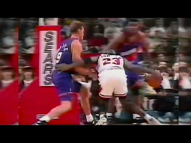 Michael Jordan Killing Thunder Dan Majerle (1993.03.30) 