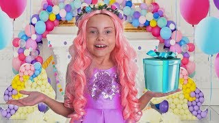 Princesses Alice Y Maggie Celebrate Happy Birthday