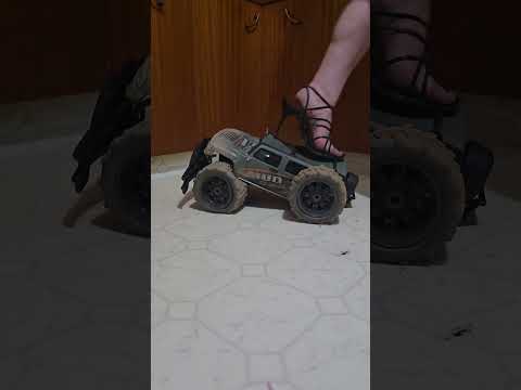 Mud truck crushed by Pebbles high heels. #crushexperiment #crushtest #asmrcrush #modelcarcrush