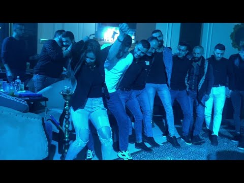 الفريق الأقوى بعالم الدبكة قدر يربح محبة الناس ويولع السهرة بلحظات Proffesional Couple