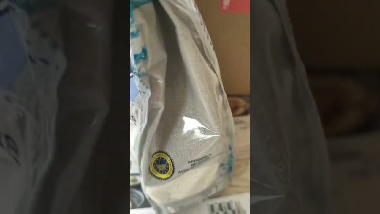 Pinch a dash of French salt between your fingertips,Feel these delicate crystals