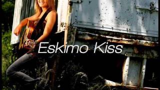 Watch Veronica Ballestrini Eskimo Kiss video