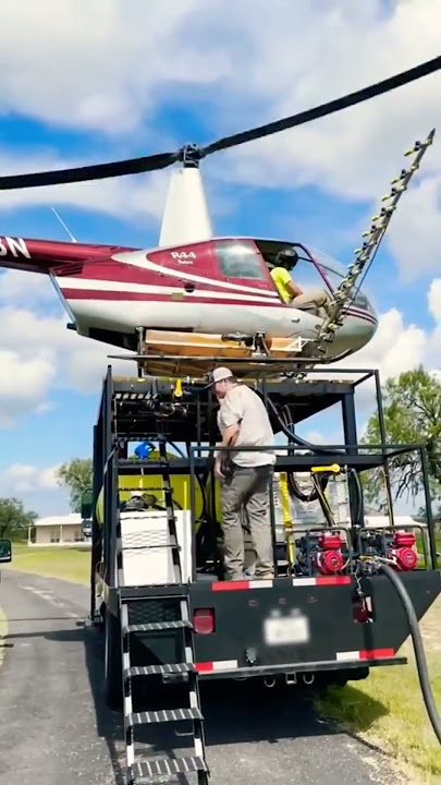Crazy Helicopter Landing Skills That Went Viral!