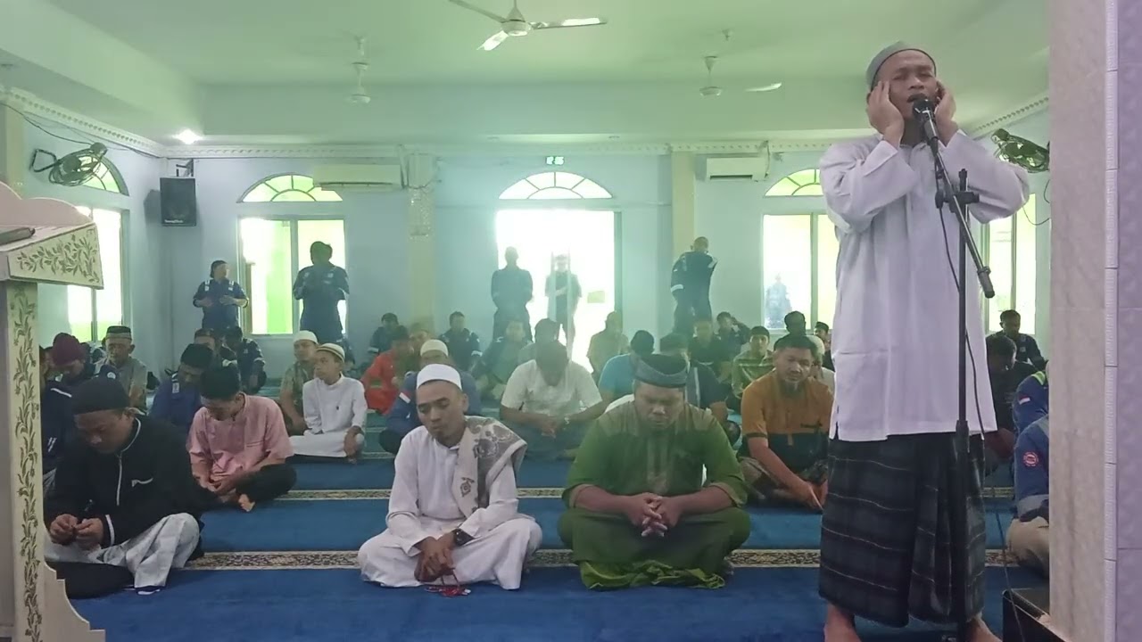 Sholat Jum'at Khotib Ust.Aris