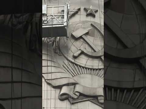 Videó: Sztálin emlékműve: fénykép és leírás