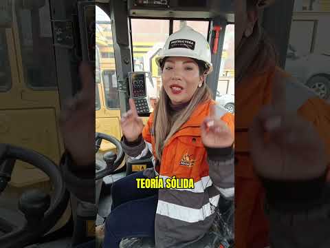 🎯 Aprende a manejar maquinaria pesada en Bolivia.💼 Contáctanos para más info. 📩