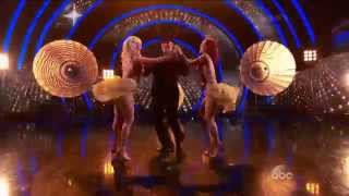 Nick Carter & Sharna Burgess - Salsa Trio w/ Peta Murgatroyd