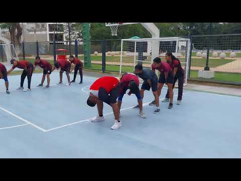 JUEGO: CARRERA DE CIEN PIES