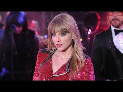 Get Taylor Swift S Blunt Bangs At Home Hair Tutorial Bella How