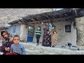 Traditions of the nomads - Kulthum's meeting with his nephew Zainab