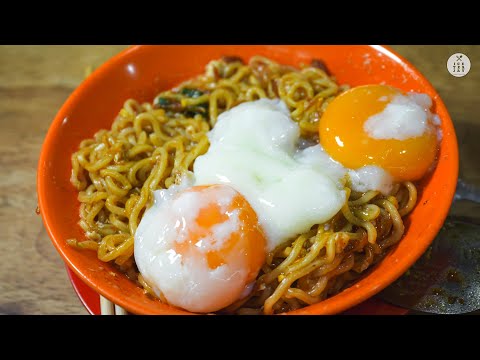 This is How Biggest Indonesia Indomie Restaurant Cook Indomie