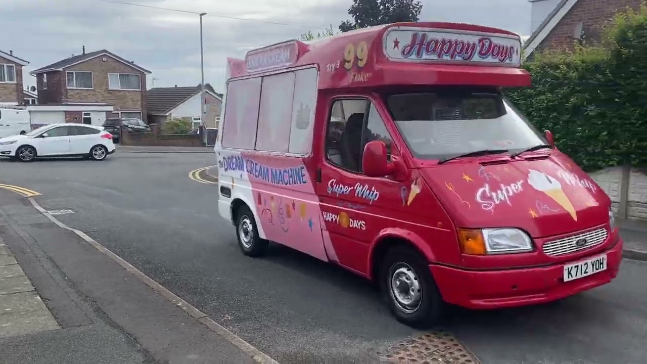 Happy days Ice cream van Playing Different chimes