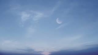 FREE NO COPYRIGHT, 9 DIFFERENT SKY VIDEOS. FROM SUNNY SKIES TO LIGHTNING & ROLLING STORM CLOUDS. screenshot 4