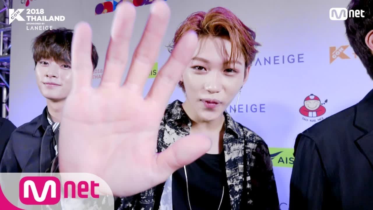 KCON 2018 THAILAND] HI-TOUCH with #StrayKids - YouTube