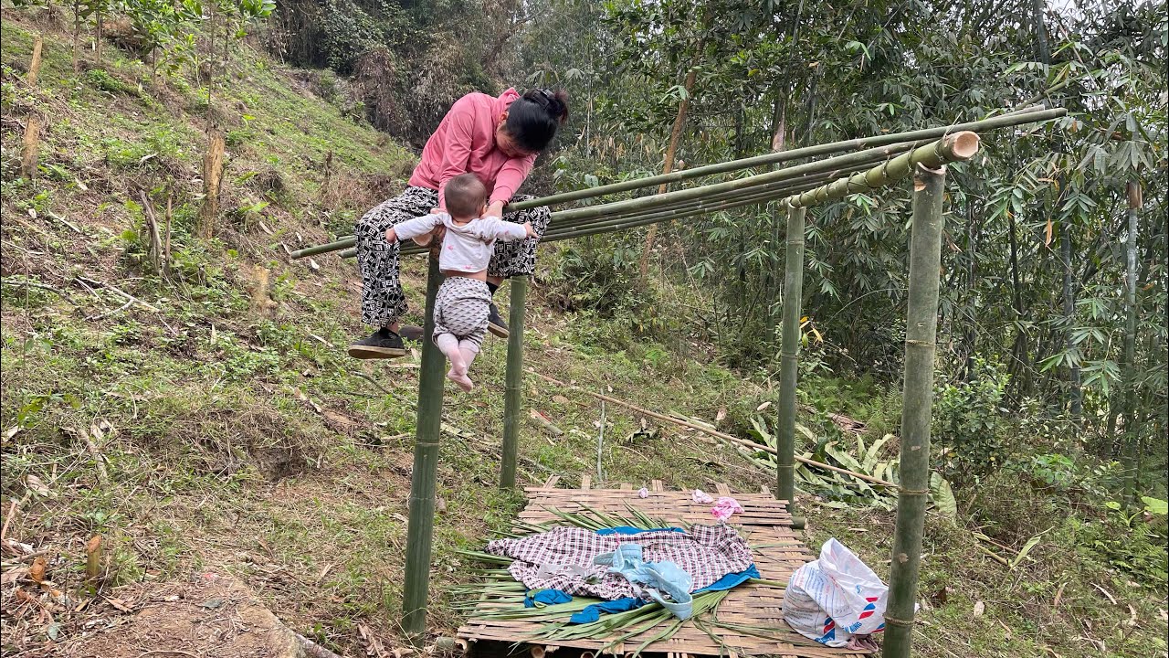 3 days: 17 year old single mother building bamboo house, starts build a ...